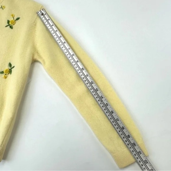 Floral Yellow Sweater - Picture 7 of 7